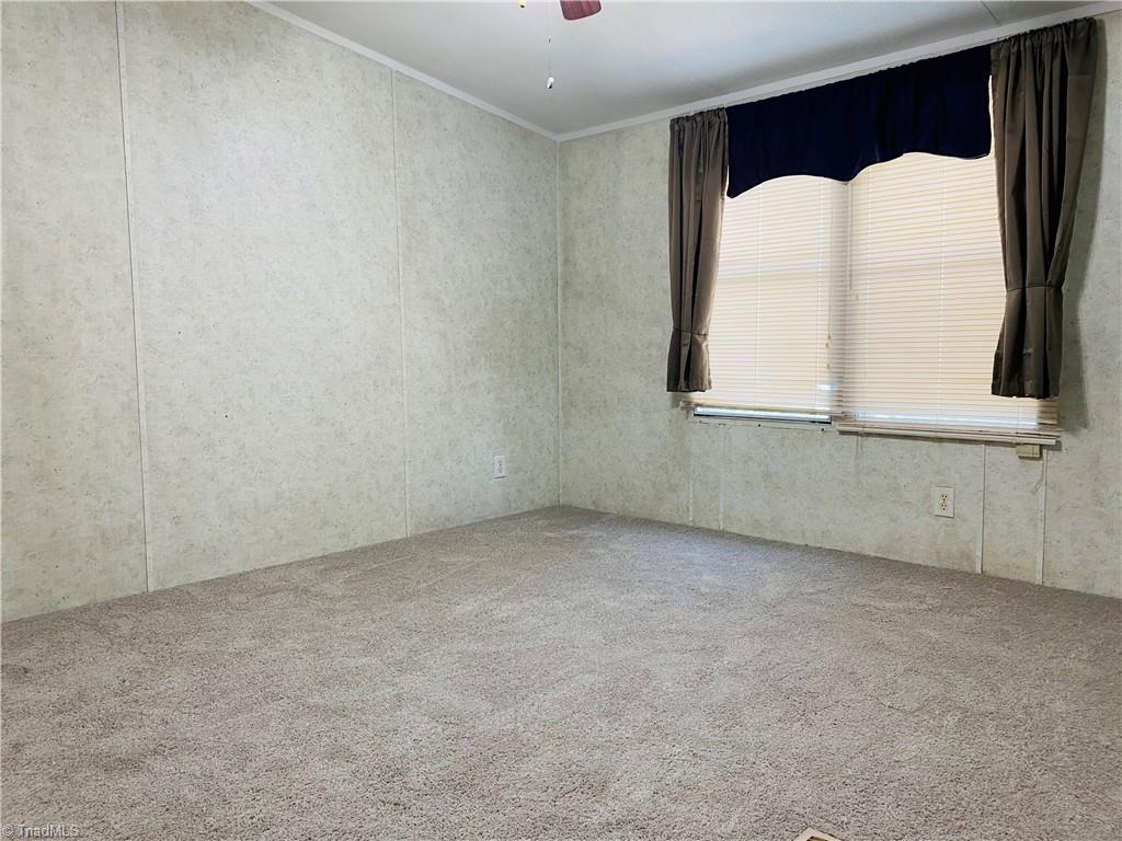 3634 Link Road Greensboro, NC 27405 - Photo 15 of 31 Gallery Image 15