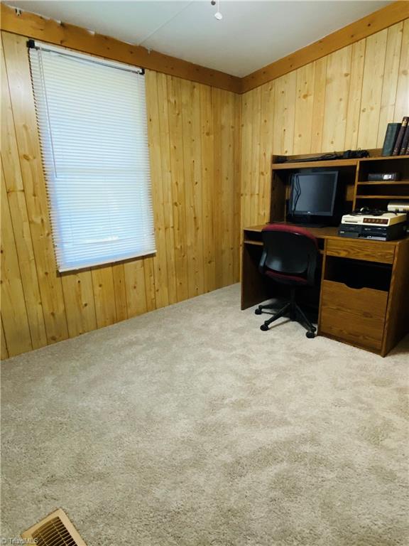 3634 Link Road Greensboro, NC 27405 - Photo 9 of 31 Gallery Image 9