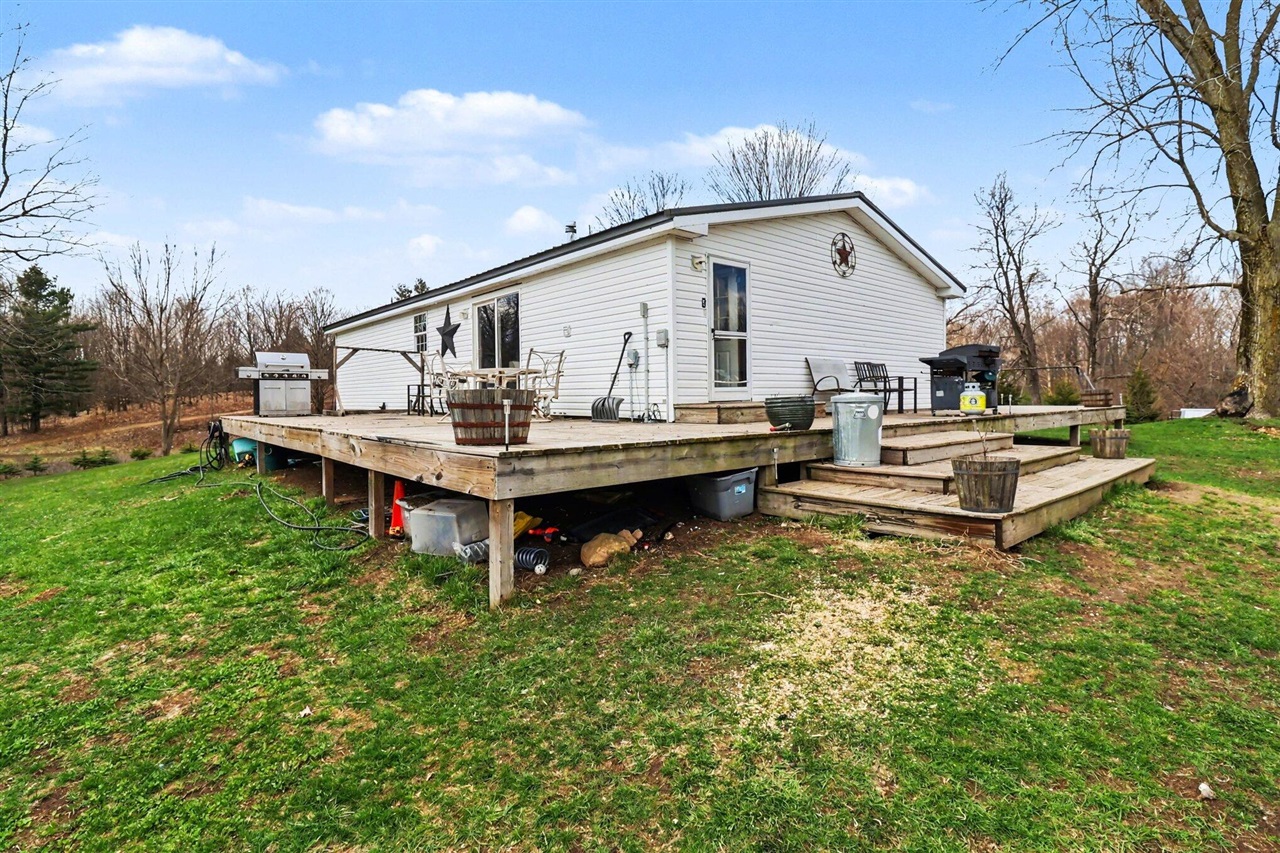 1723 West Warren Road Shelby, MI 49455 - Photo 9 of 38