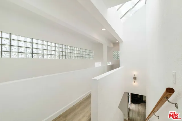 a view of livingroom and hardwood floor