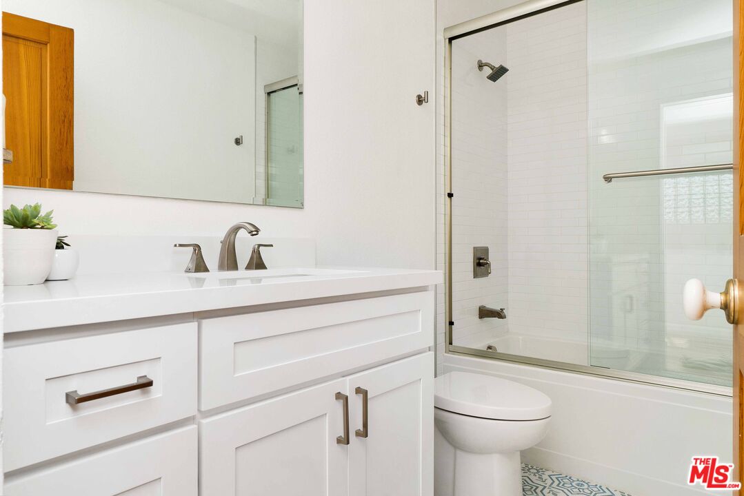 29221 Heathercliff Road, Unit 4 Malibu, CA 90265 - Photo 30 of 36