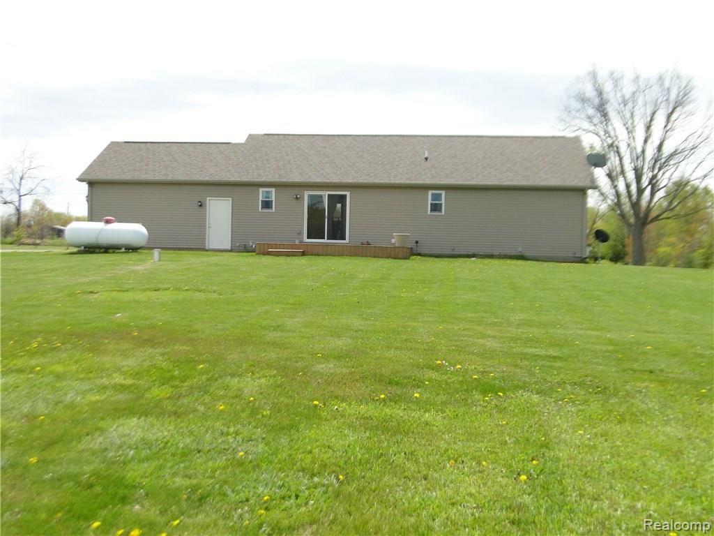 3405 Oak Grove Road North Branch, MI 48461 - Photo 10 of 47 Rear