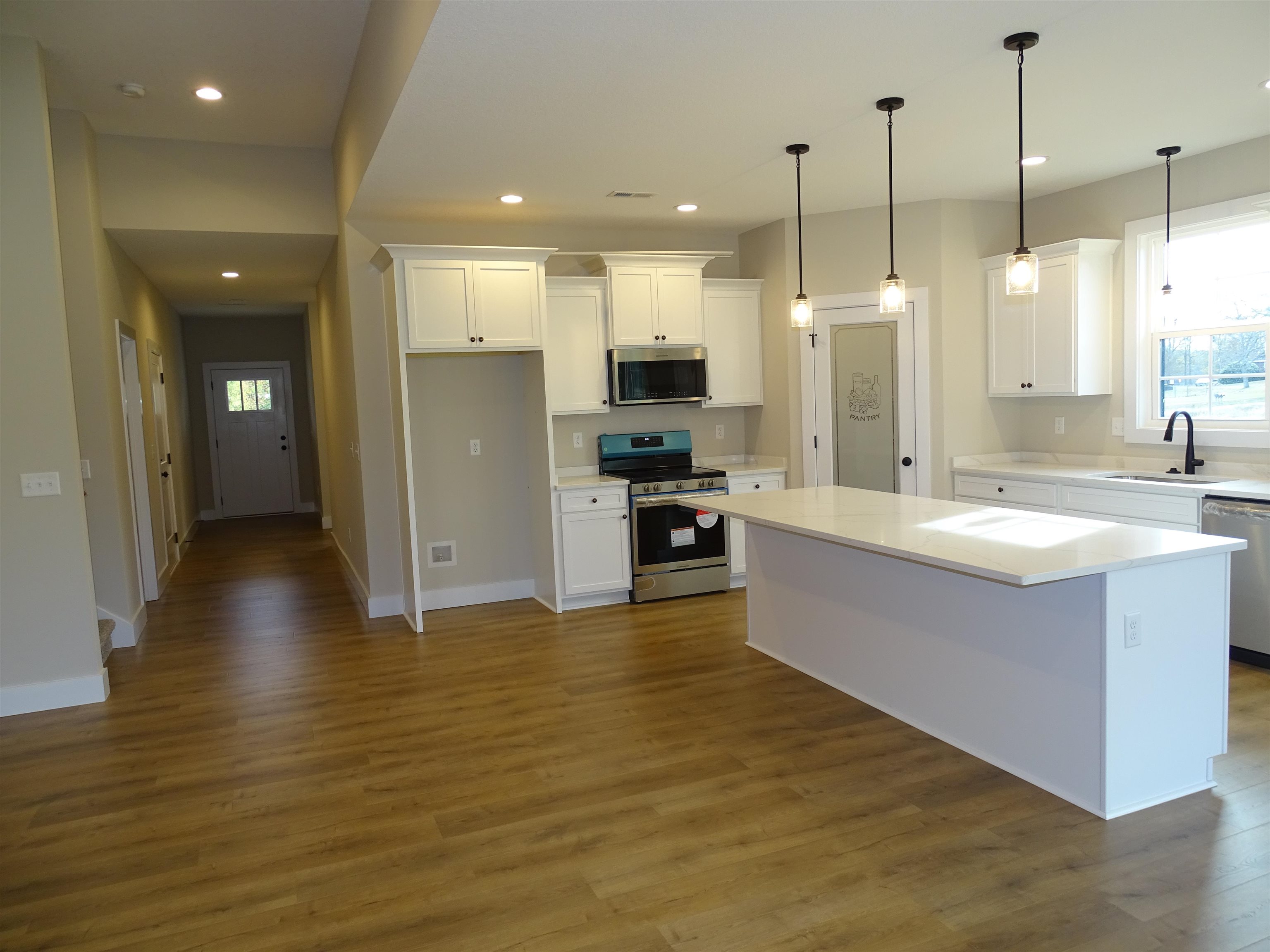 130 Babb Road Campobello, SC 29322 - Photo 5 of 39