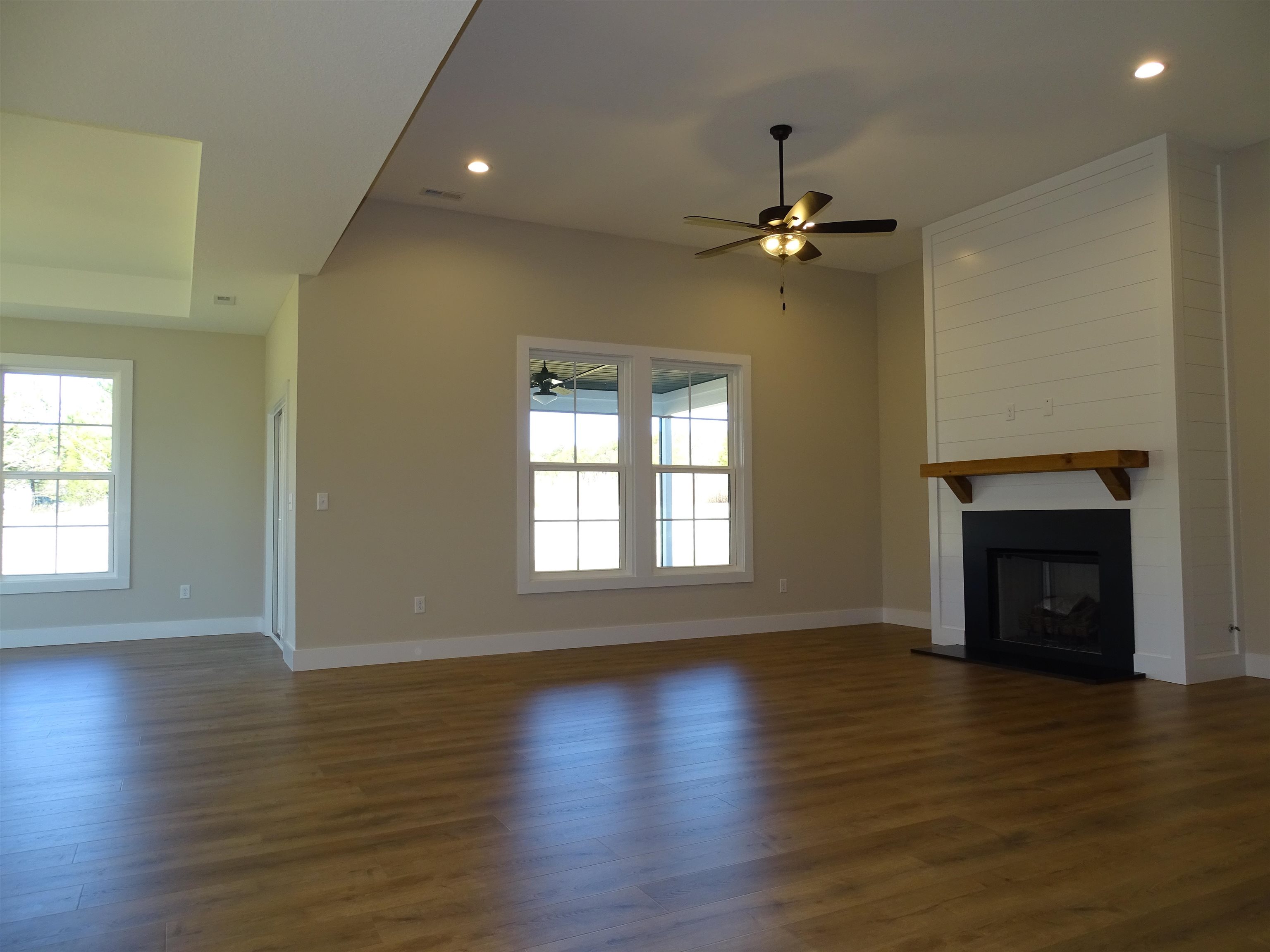 130 Babb Road Campobello, SC 29322 - Photo 7 of 39