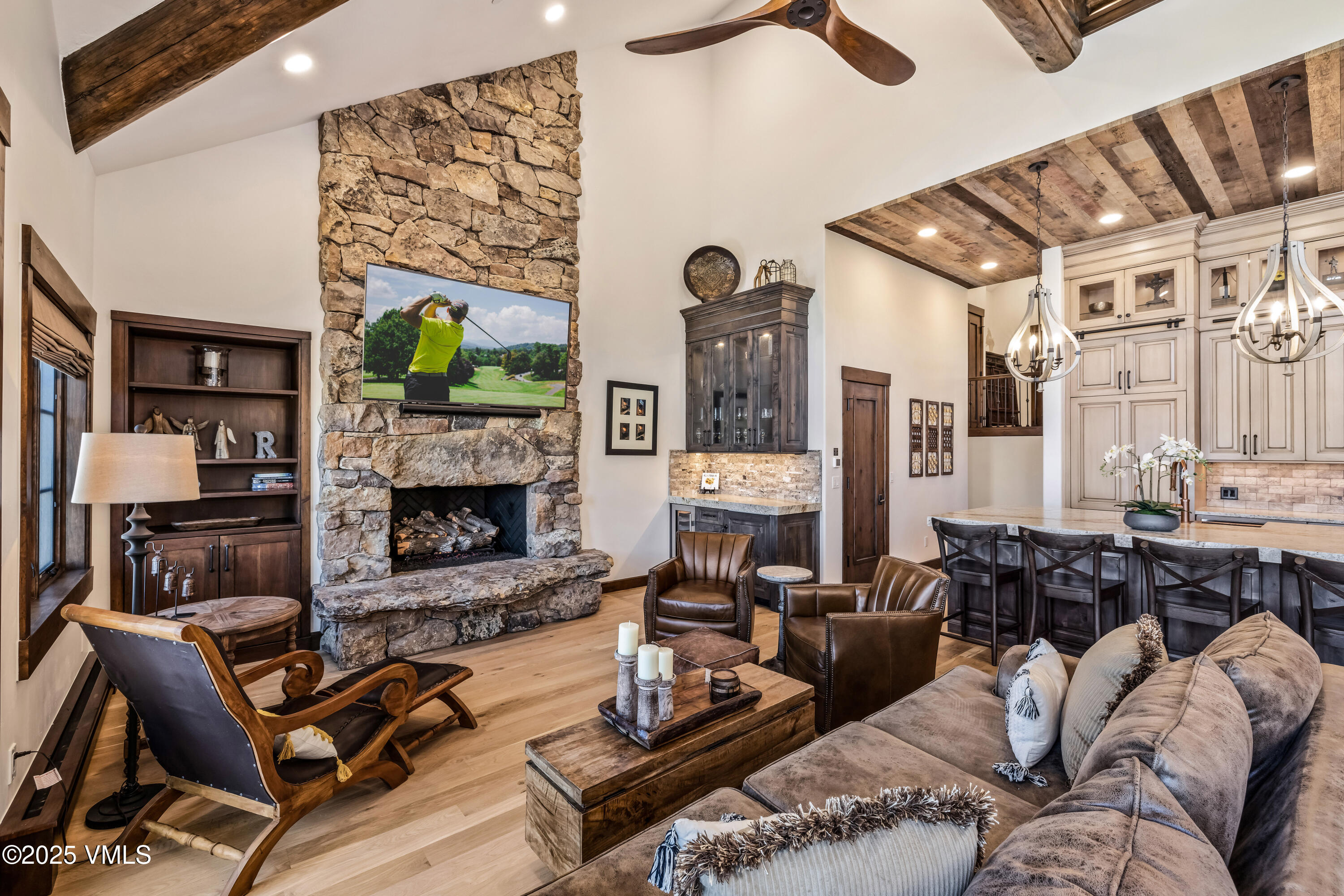 1252 Bachelor Ridge Road, Unit 9 Avon, CO 81620 - Photo 7 of 57 Living Room