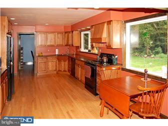 201 Edgebrook Road Hamilton, NJ 08691 - Photo 2 of 12 Gallery Image 2