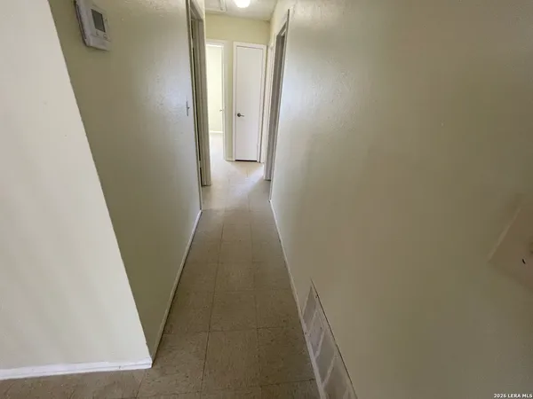 $950 | 7107 Swinford, San Antonio, TX 78239