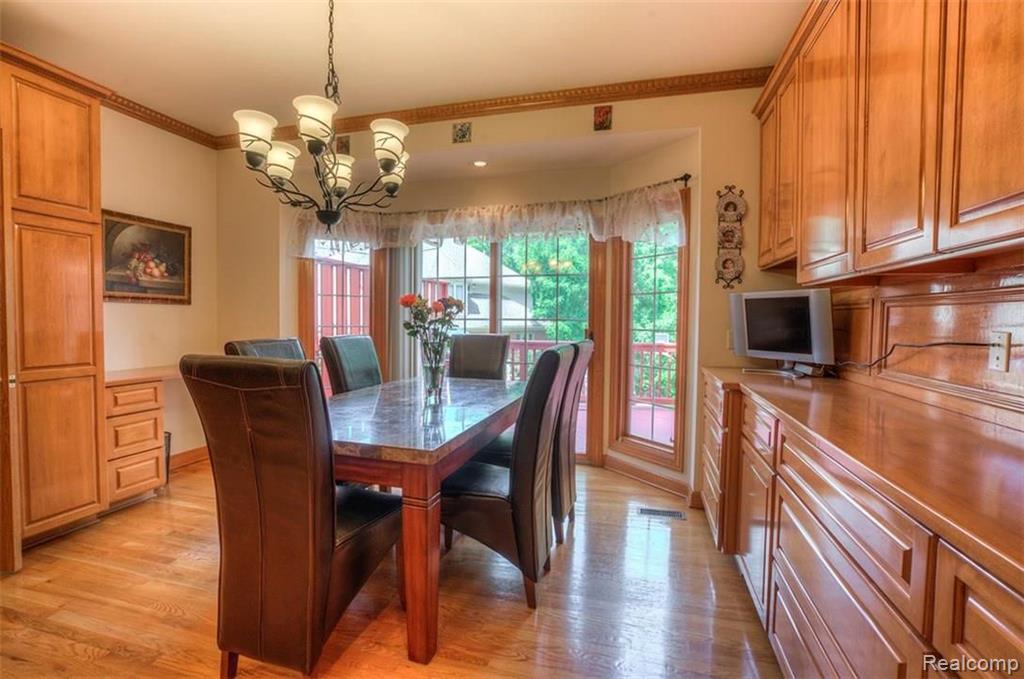 3734 Heron Ridge Drive Rochester Hills, MI 48309 - Photo 10 of 40