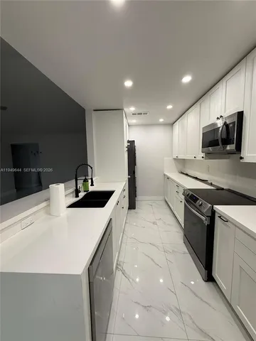 $2,900 | 11220 Southwest 125th Place, Miami, FL 33186