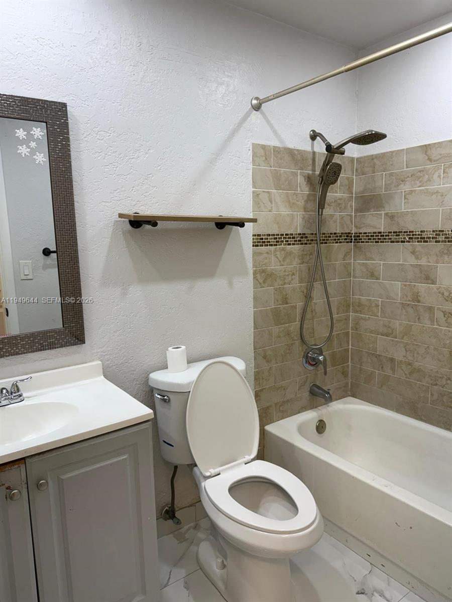 11220 Southwest 125th Place Miami, FL 33186 - Photo 11 of 18 #2