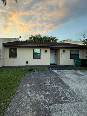 $2,900 | 11220 Southwest 125th Place, Miami, FL 33186