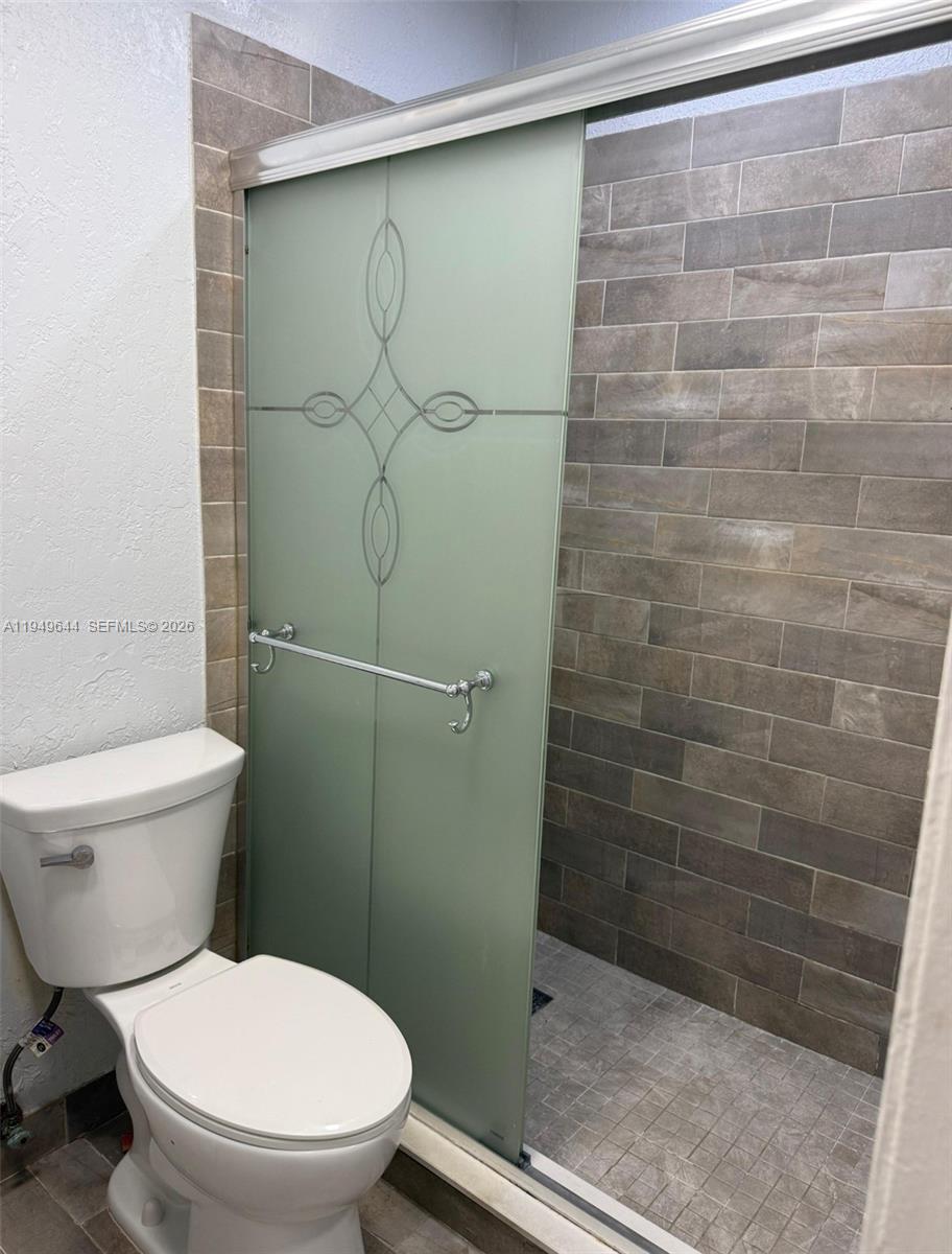 11220 Southwest 125th Place Miami, FL 33186 - Photo 6 of 18 Master