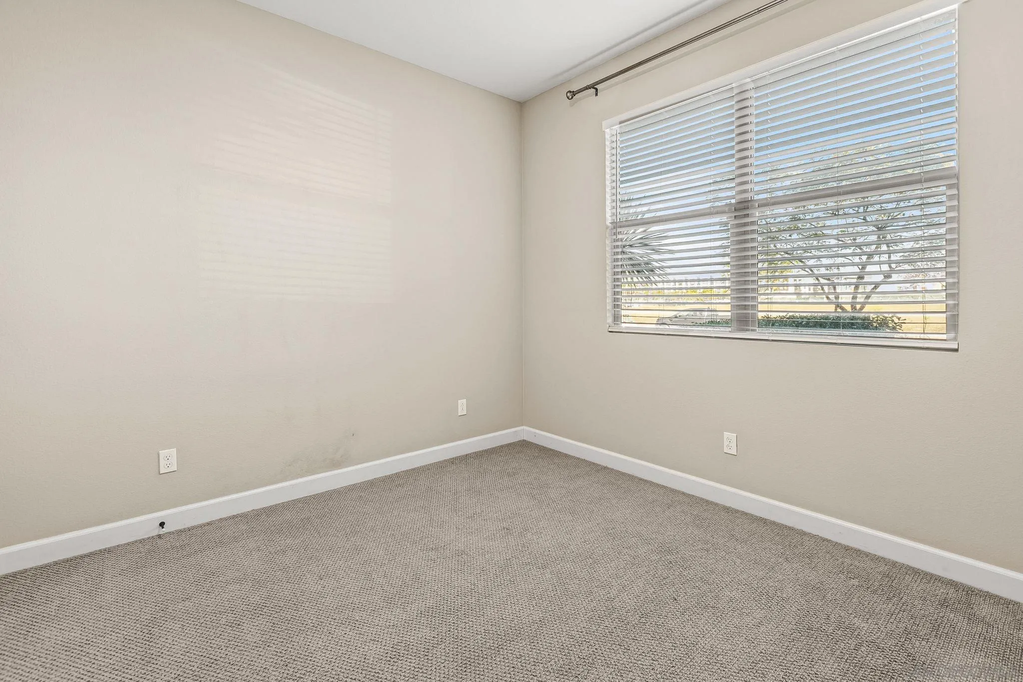 1922 Strata Street, Unit 5 Chula Vista, CA 91915 - Photo 22 of 45 an empty room with a window
