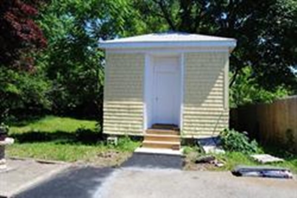 43 Filomena Street Weymouth, MA 02189 - Photo 14 of 16