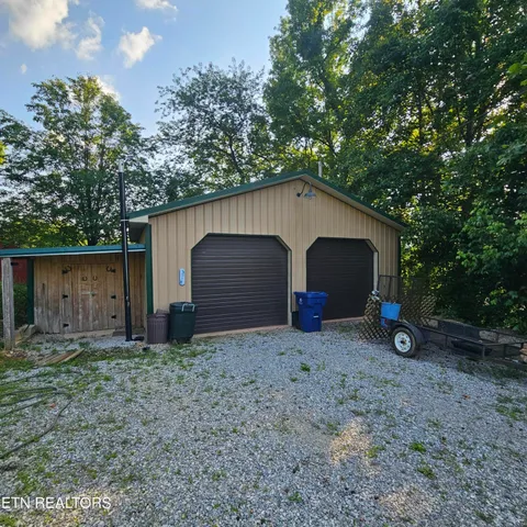 $160,000 | 1911 Branam Hill Road, Jellico, TN 37762