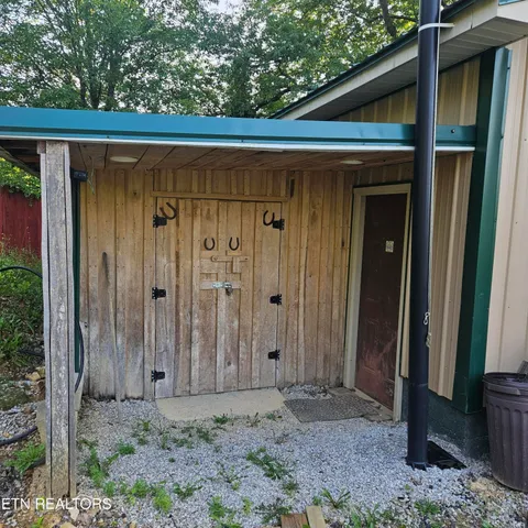 $160,000 | 1911 Branam Hill Road, Jellico, TN 37762