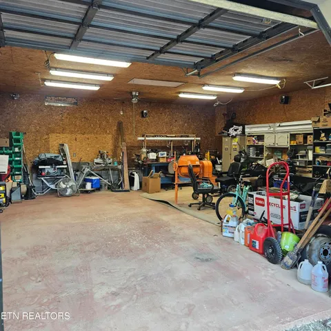 $160,000 | 1911 Branam Hill Road, Jellico, TN 37762