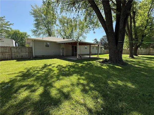 $139,999 | 804 North 8th Street, Chetopa, KS 67336