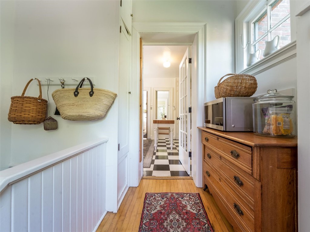 701 Sumner Avenue Syracuse, NY 13210 - Photo 9 of 44