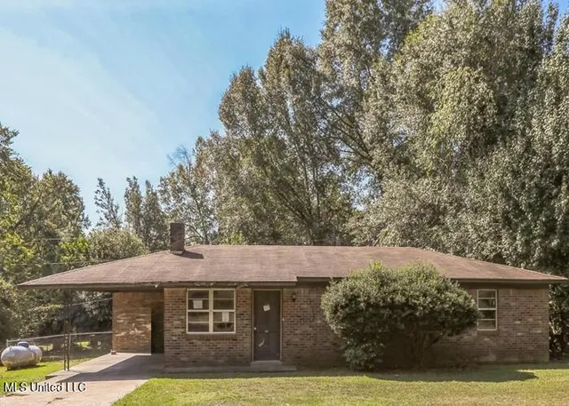 $34,600 | 602 Allen Street, Charleston, MS 38921