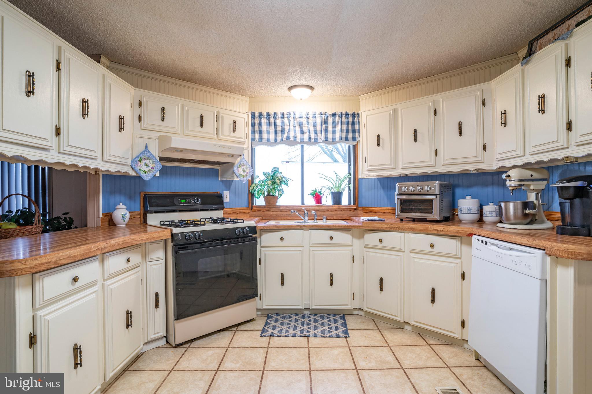 616 Ranck Road New Holland, PA 17557 - Photo 13 of 29 Gallery Image 13