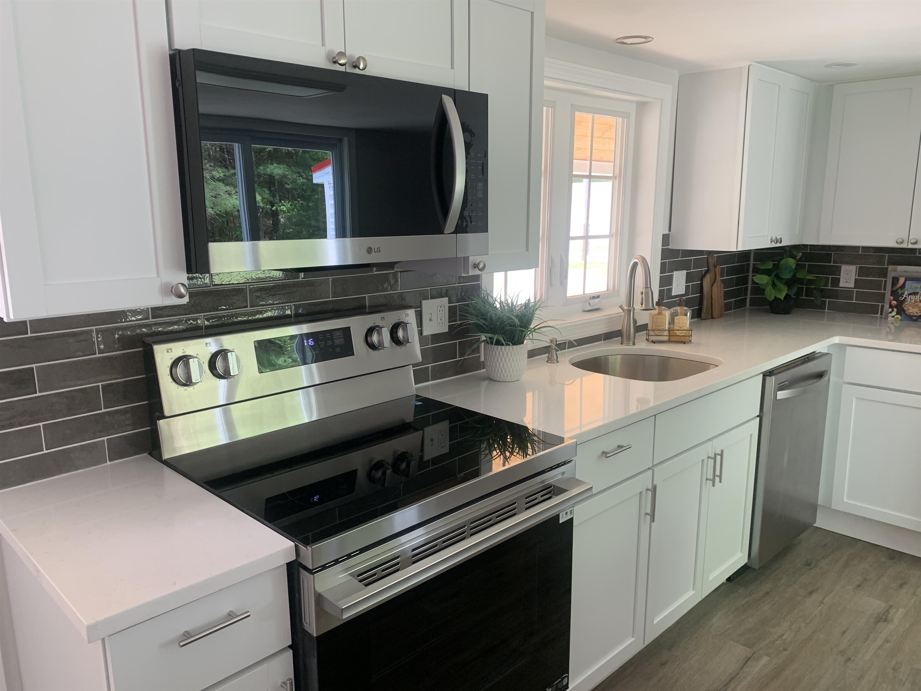 59 Barberry Lane Raymond, NH 03077 - Photo 6 of 22