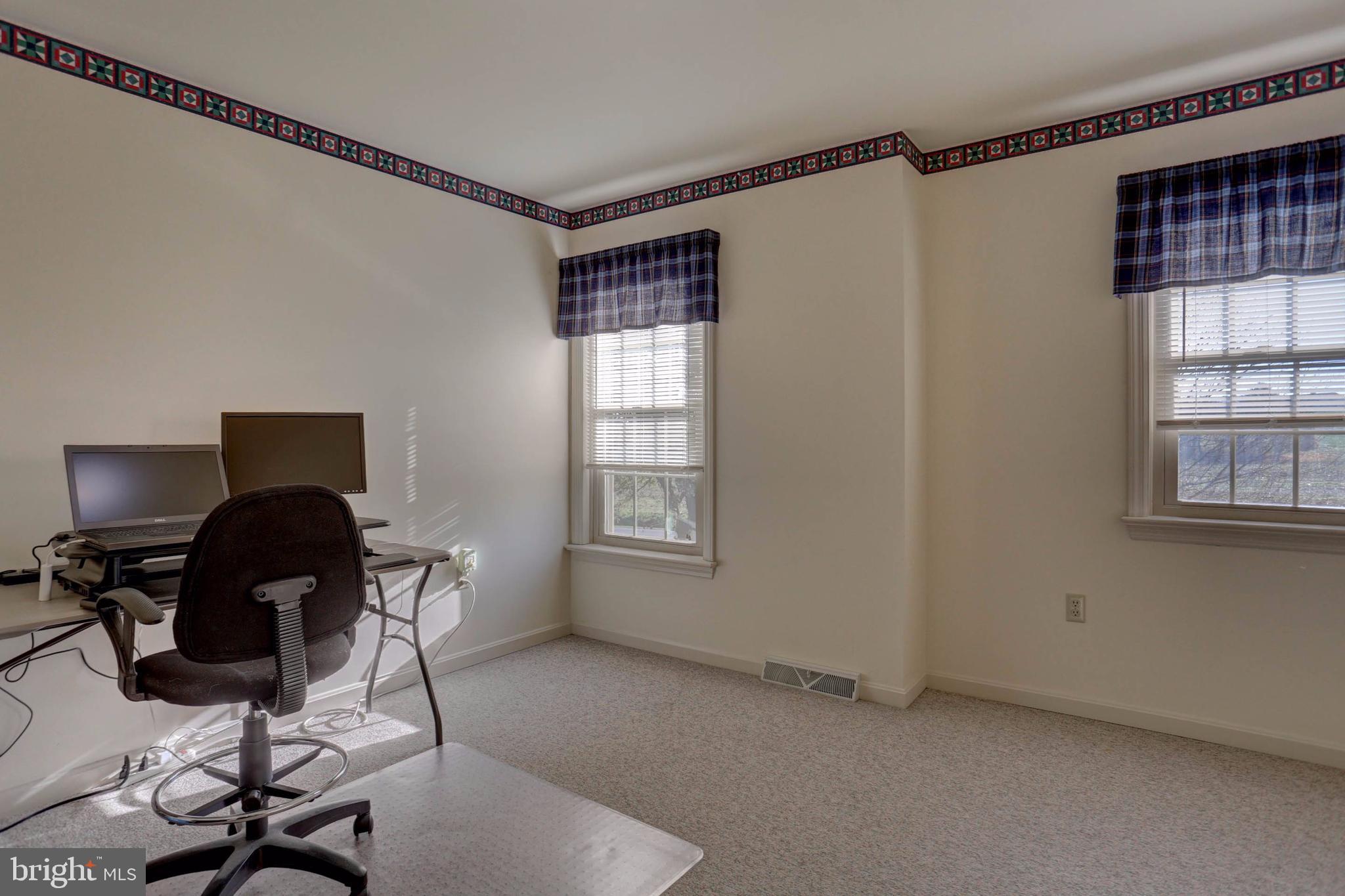710 Orchard Road Manheim, PA 17545 - Photo 15 of 64