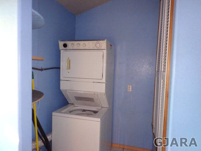 1809 L Road Fruita, CO 81521 - Photo 16 of 19 a utility room with dryer and washer
