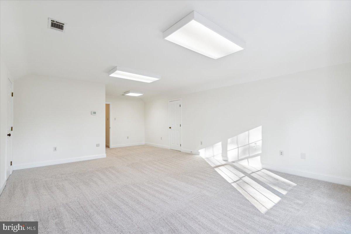 7130 Ira Sears Road Adamstown, MD 21710 - Photo 41 of 70 New carpet and ample lighting.