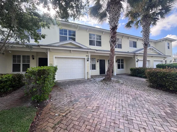 $2,150 | 3904 Sabal Way, Fort Pierce, FL 34981