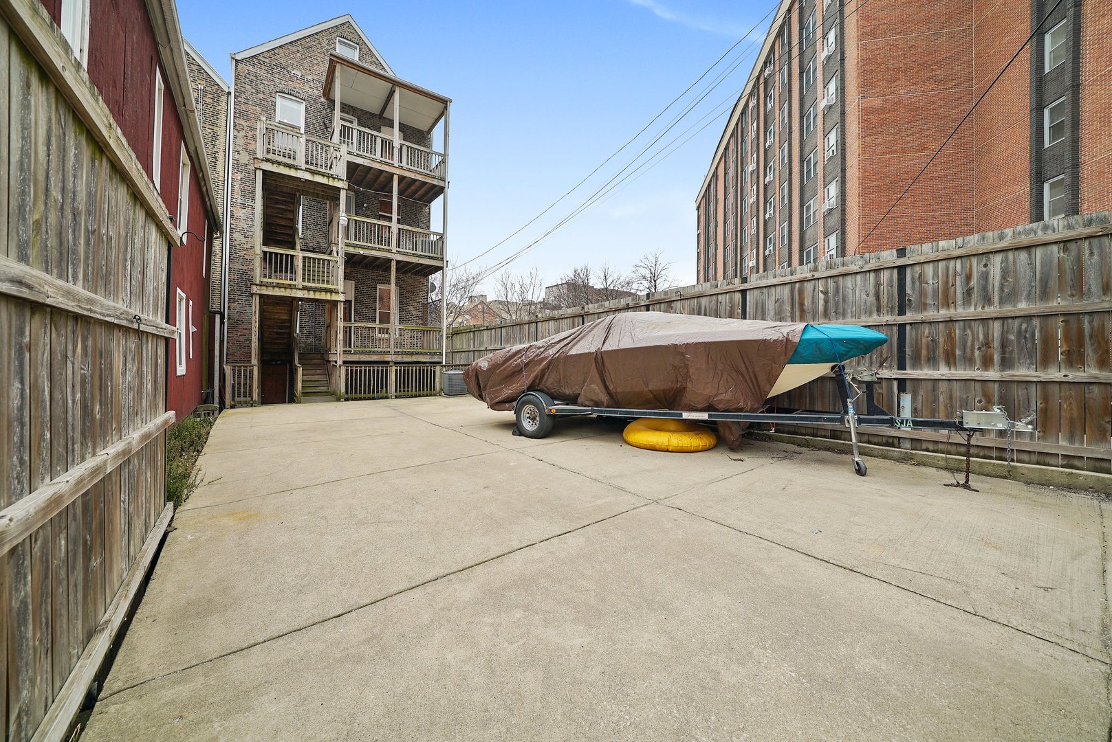 1154 West 17th Street Chicago, IL 60608 - Photo 31 of 35 a view of a patio with a table and chairs