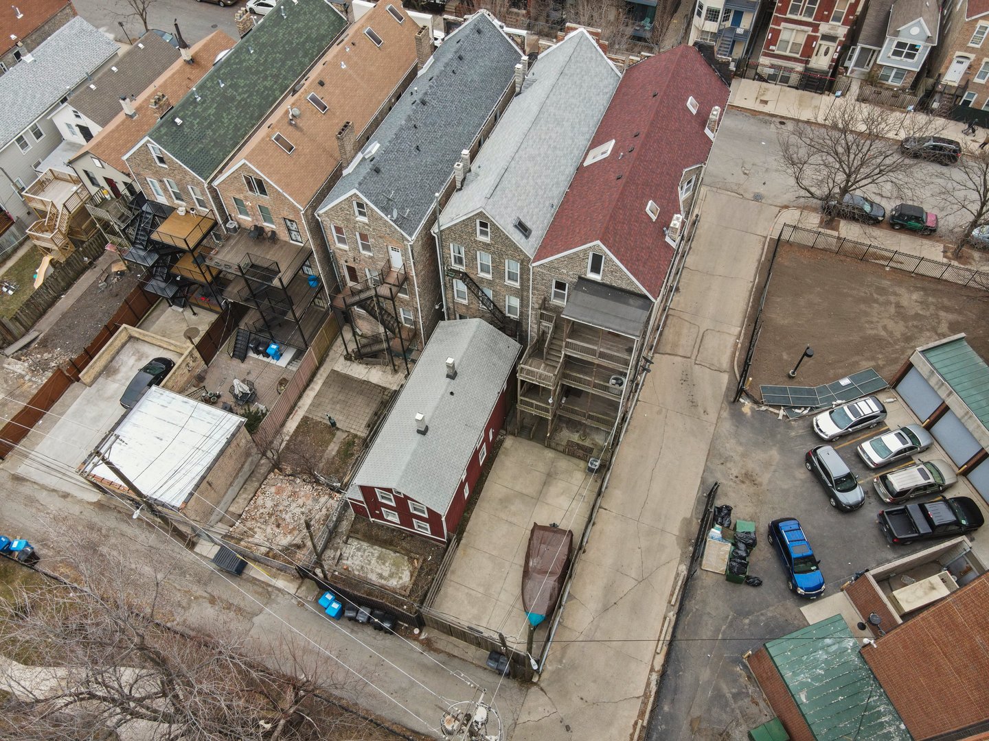 1154 West 17th Street Chicago, IL 60608 - Photo 32 of 35 an aerial view of a city with lots of residential buildings