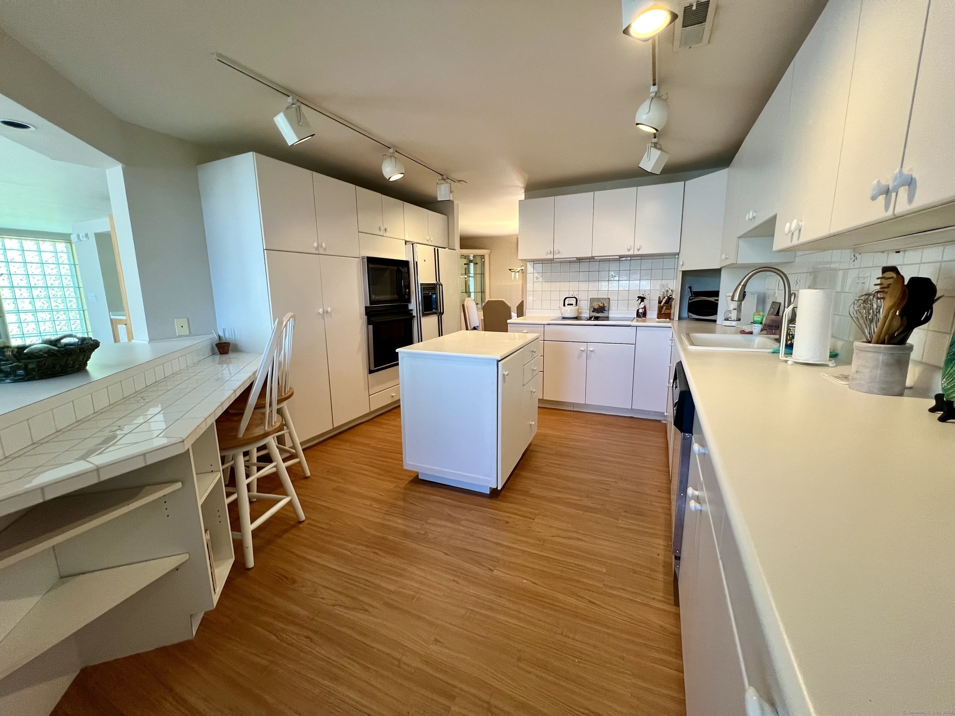 131 Popes Island Road, Unit 131 Milford, CT 06461 - Photo 13 of 34