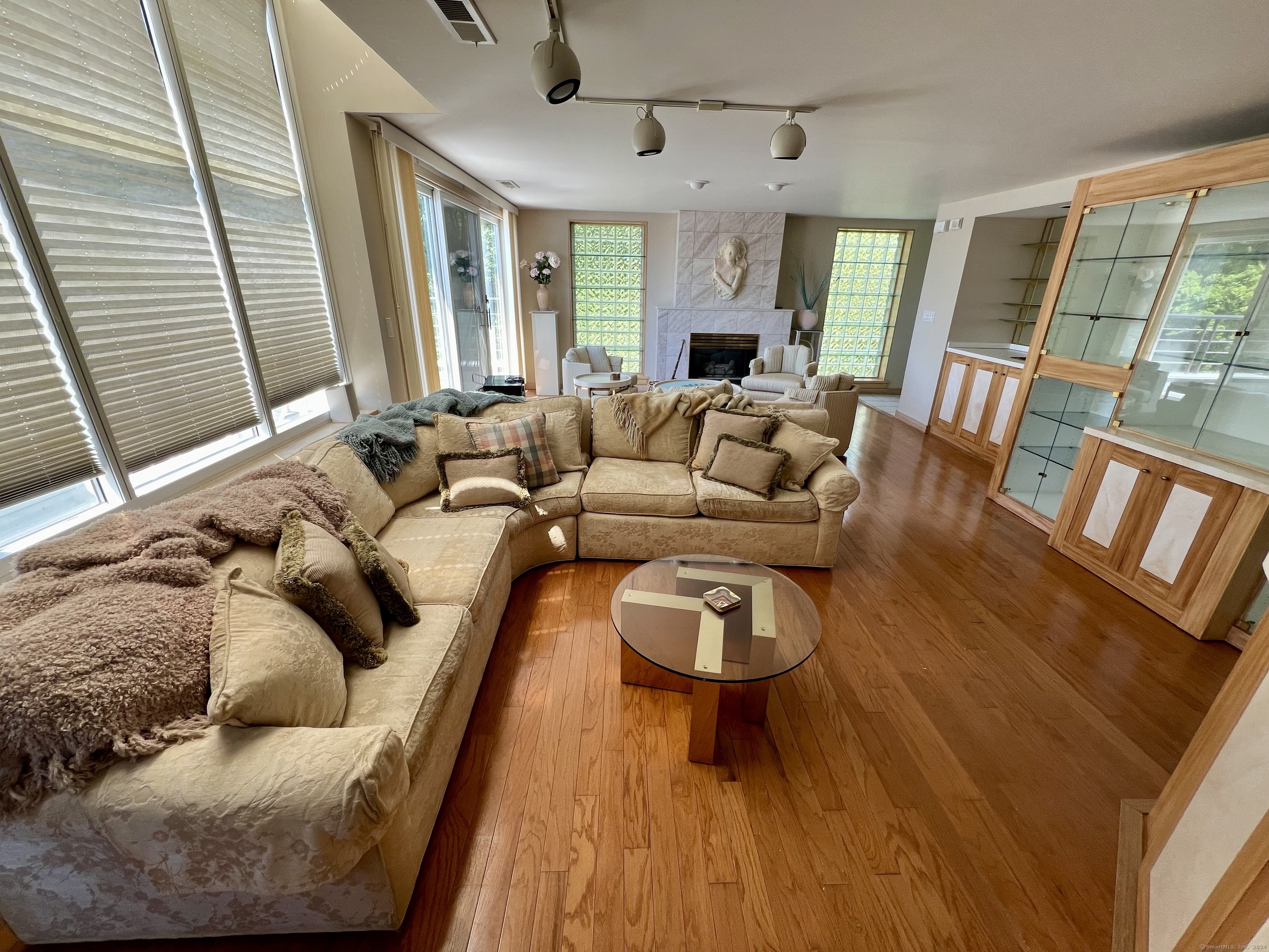 131 Popes Island Road, Unit 131 Milford, CT 06461 - Photo 6 of 34