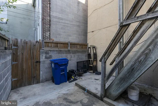 a view of a door of the house