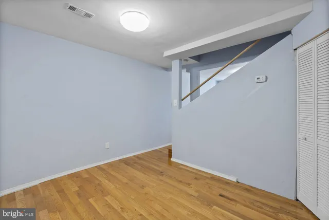 a view of empty room