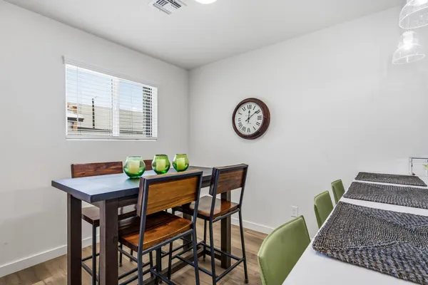 $1,800 | 4139 North 27th Street, Unit 2, Phoenix, AZ 85016