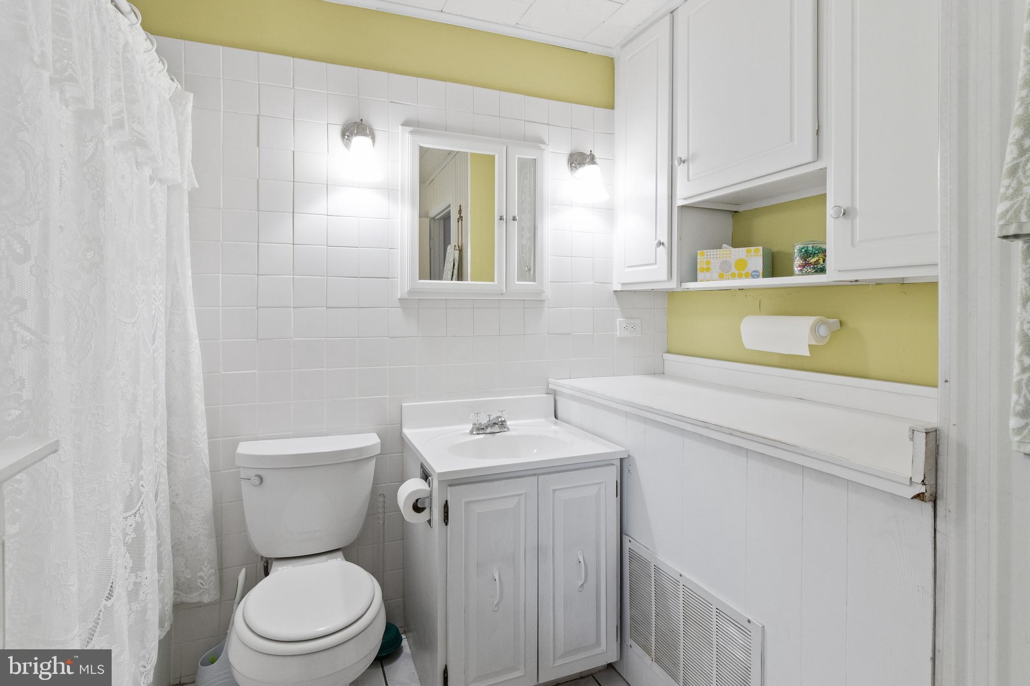 74 Ridge Lane Levittown, PA 19055 - Photo 16 of 25 Full Bath on Main level