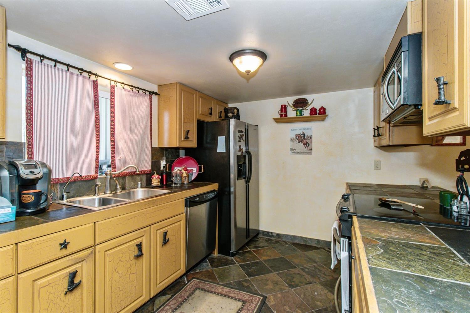 15676 Millerton Road Prather, CA 93651 - Photo 13 of 39 Gallery Image 13
