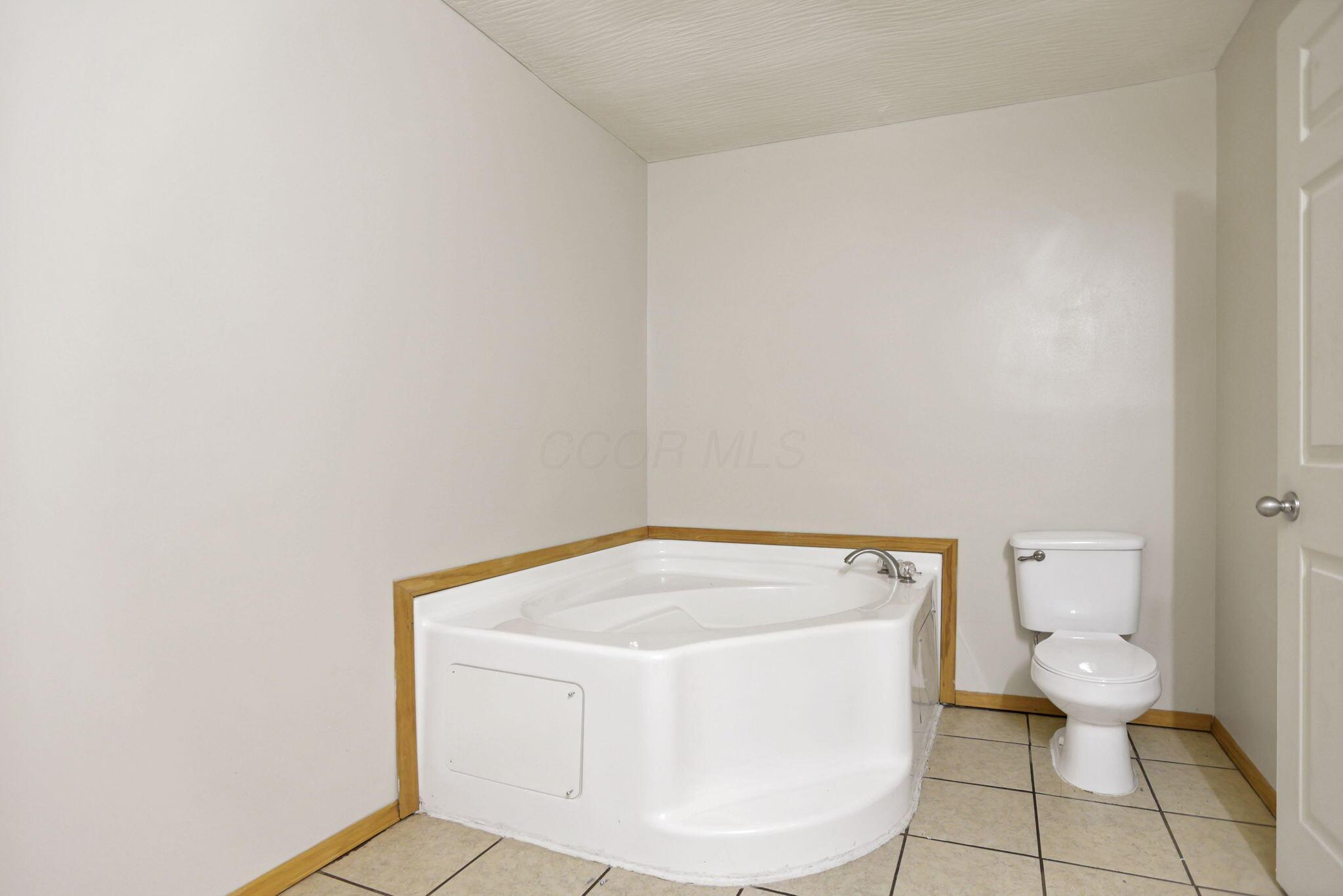 10295 Lookout Road Southwest Lancaster, OH 43130 - Photo 41 of 70 1000006348