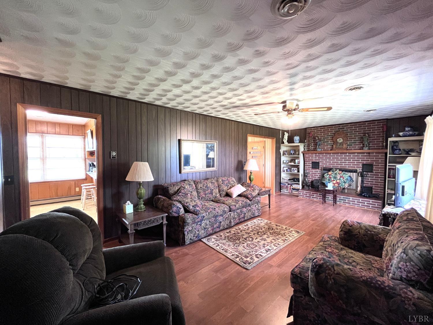 677 Tabor Road Gladys, VA 24554 - Photo 11 of 84