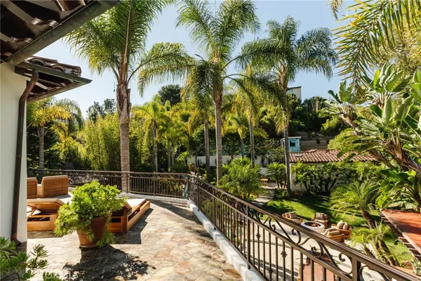 $13,999,000 | 1807 Valley Park Avenue, Hermosa Beach, CA 90254