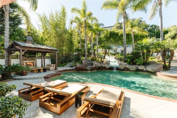 $13,999,000 | 1807 Valley Park Avenue, Hermosa Beach, CA 90254