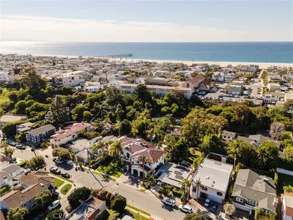 $13,600,000 | 1807 Valley Park Avenue, Hermosa Beach, CA 90254