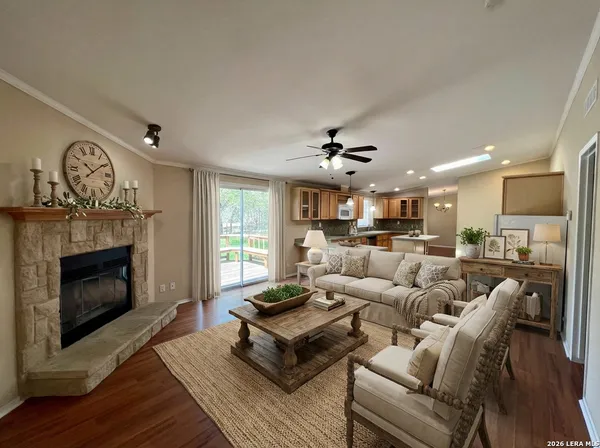 $1,699 | 105 Encino Torcido, Adkins, TX 78101