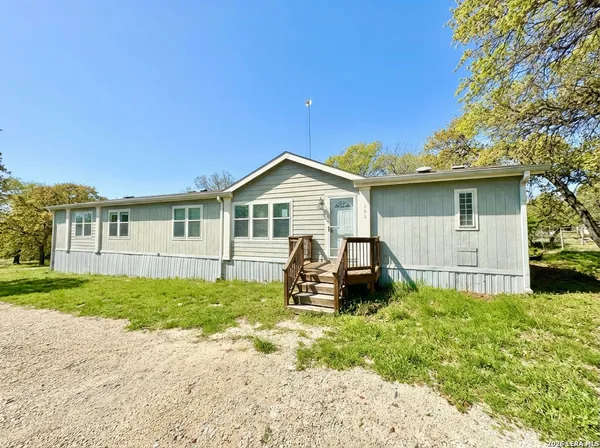 $1,699 | 105 Encino Torcido, Adkins, TX 78101