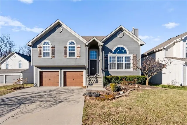 $415,000 | 8762 North Chatham Avenue, Kansas City, MO 64154