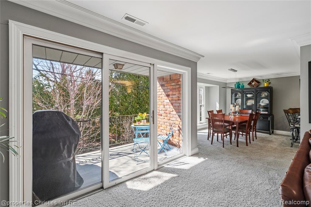 1695 Huntington Park Rochester Hills, MI 48309 - Photo 9 of 54