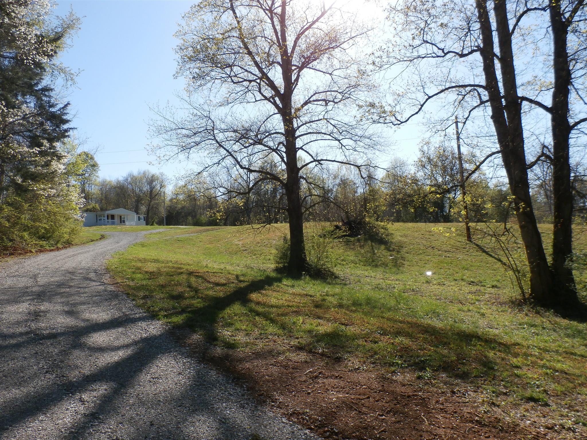 209 Sunset Point Road McMinnville, TN 37110 - Photo 3 of 17 Gallery Image 3