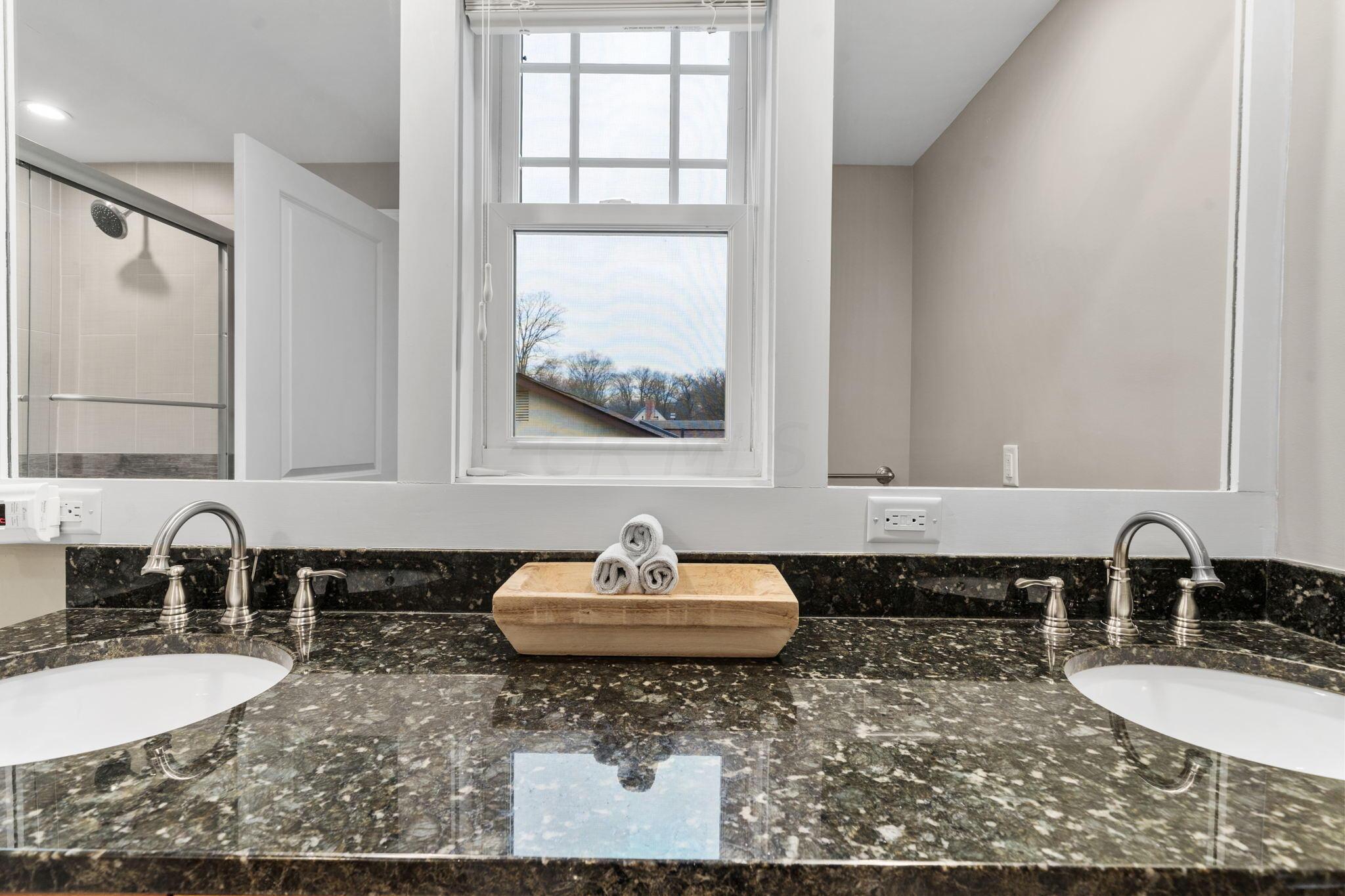 2749 Minerva Lake Road Columbus, OH 43231 - Photo 57 of 100 57-web-or-mls-DSC09301